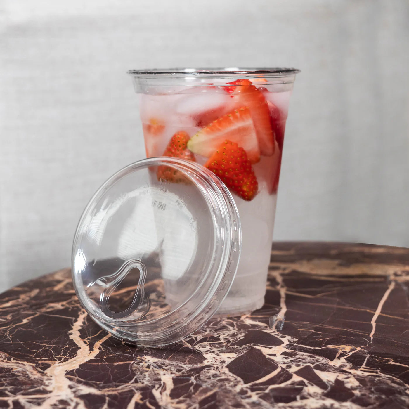 Straw-Less Plastic Sip Lids 98mm Fits 12-24 Oz Cups 1000/Case